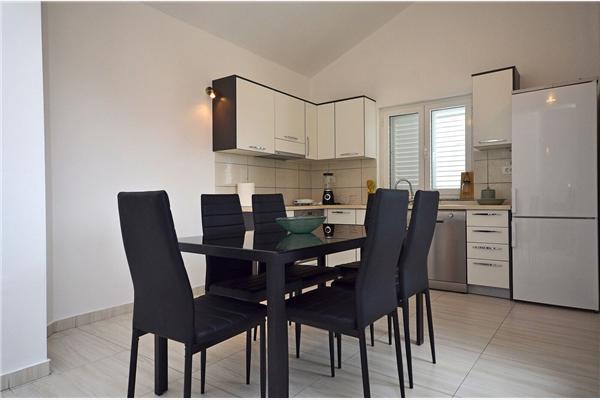 Apartment A1, for 5 persons