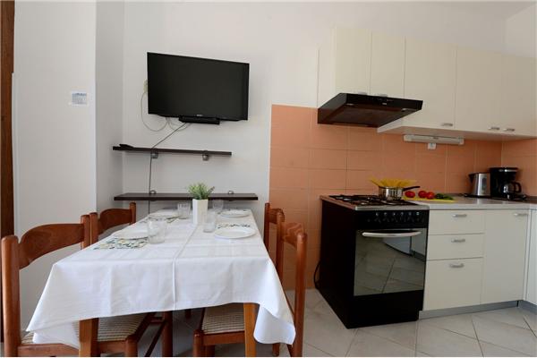 Apartment A2, for 5 persons