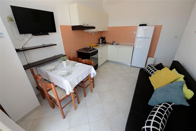 Apartment A2, for 5 persons