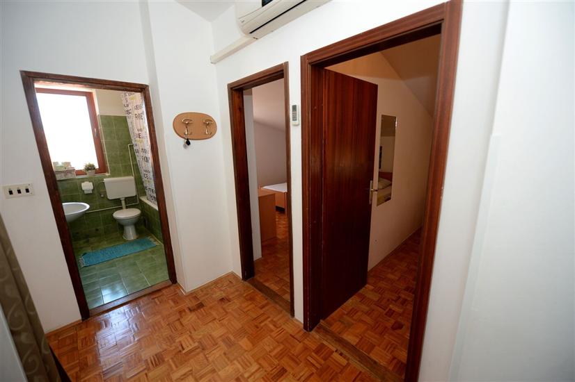 Apartment A2, for 5 persons