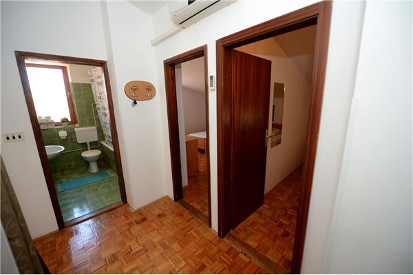 Apartment A2, for 5 persons