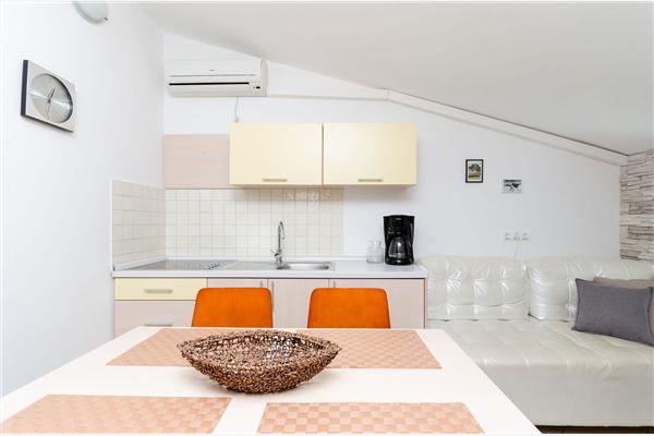 Apartment A4, for 4 persons