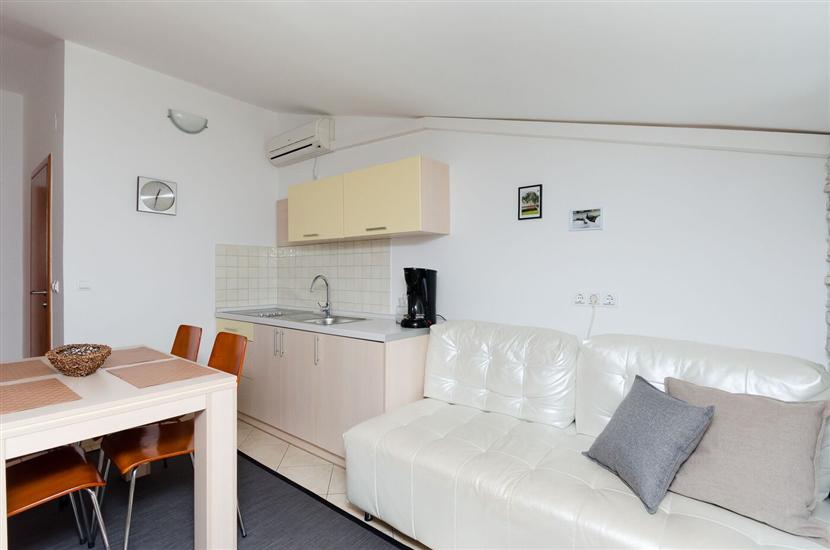 Apartment A4, for 4 persons