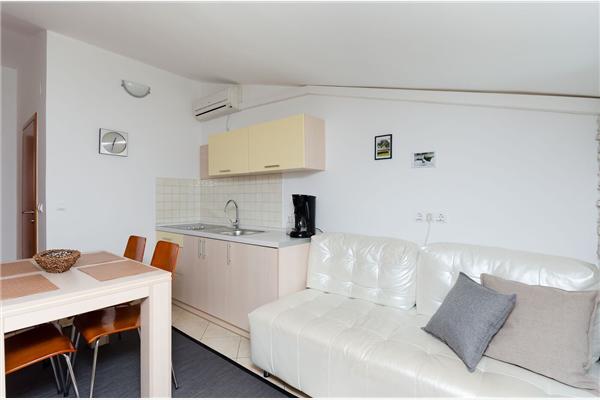 Apartment A4, for 4 persons