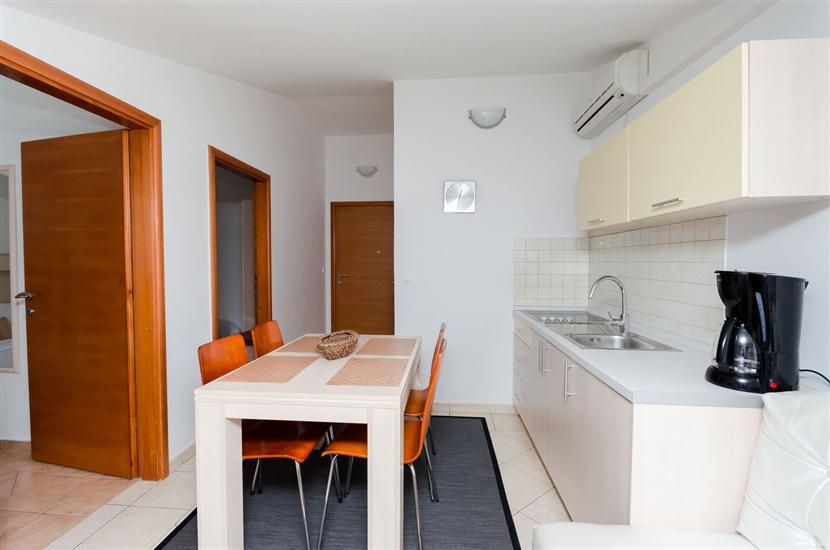 Apartment A4, for 4 persons