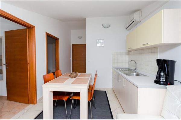 Apartment A4, for 4 persons