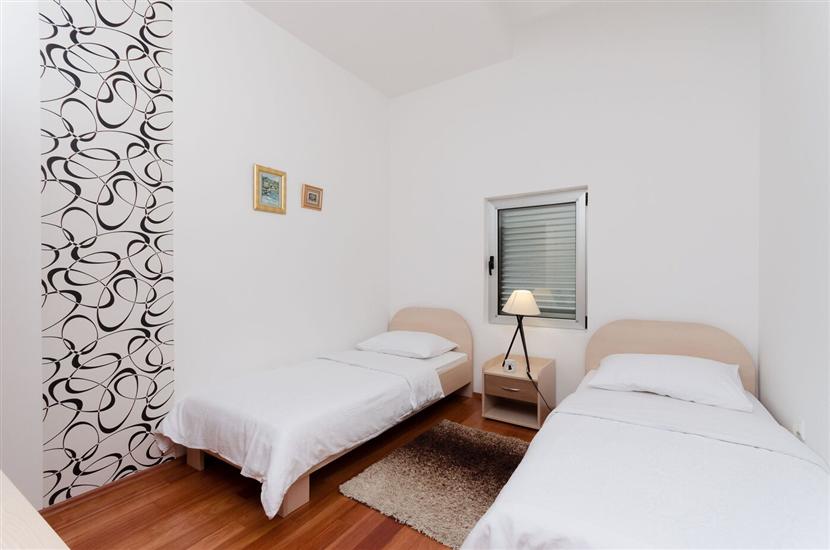Apartment A6, for 4 persons