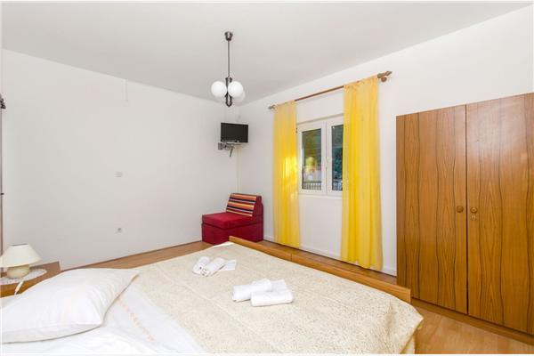 Apartment A1, for 3 persons