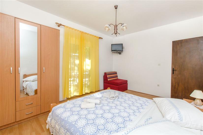 Apartment A2, for 3 persons