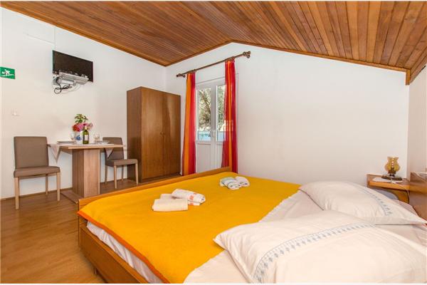 Apartment A5, for 2 persons