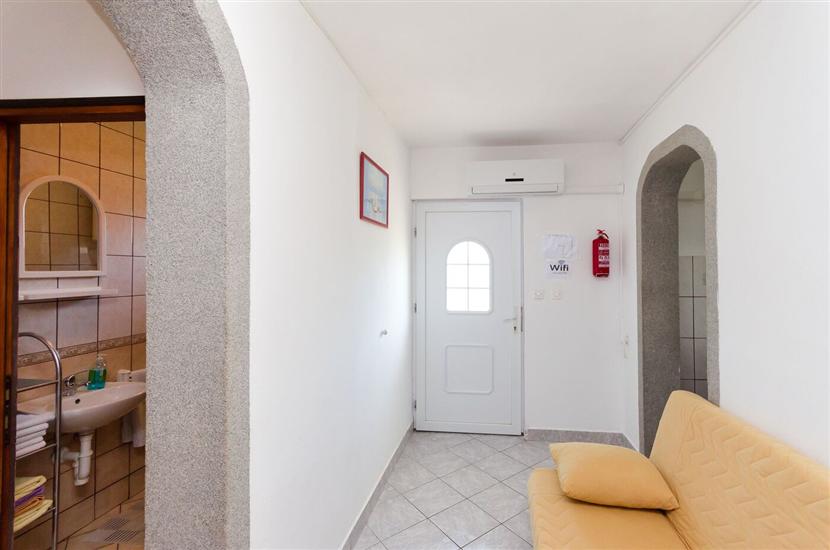 Apartment A3, for 5 persons