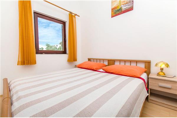 Apartment A2, for 4 persons