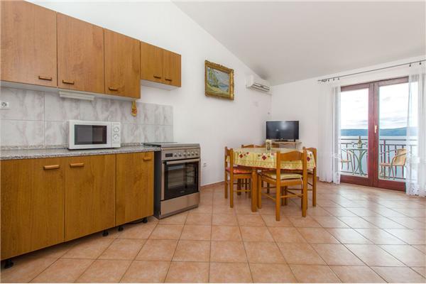 Apartment A2, for 4 persons