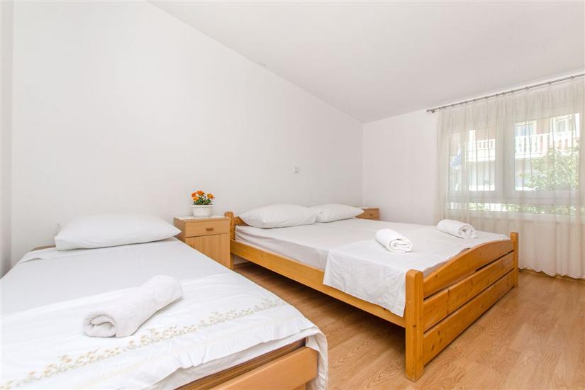 Apartment A1, for 10 persons