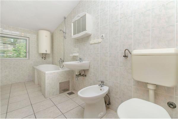 Apartment A1, for 10 persons