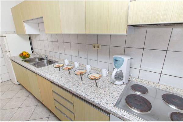 Apartment A1, for 10 persons