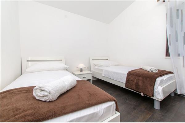 Apartment A2, for 4 persons