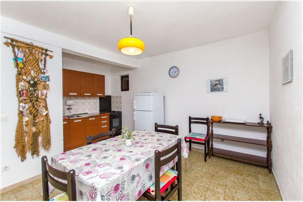 Apartment A1, for 5 persons