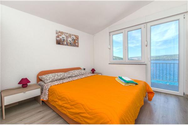 Apartment A4, for 4 persons