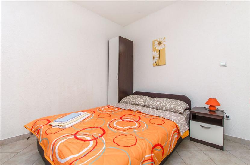 Apartment A2, for 3 persons