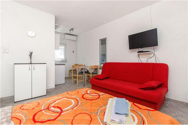 Apartment A2, for 3 persons