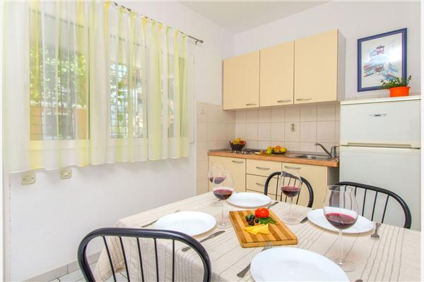 Apartment A2, for 4 persons