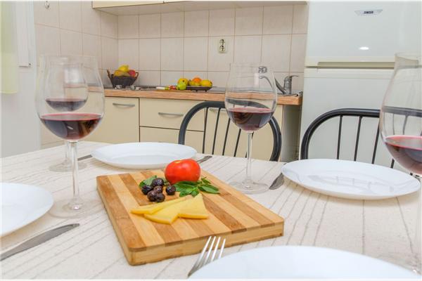 Apartment A2, for 5 persons