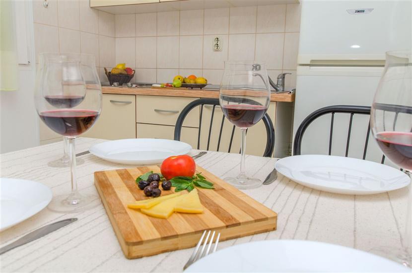 Apartment A2, for 4 persons