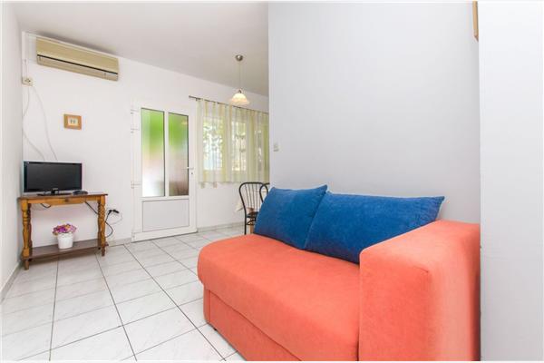 Apartment A2, for 5 persons