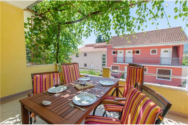 Apartment A4, for 4 persons