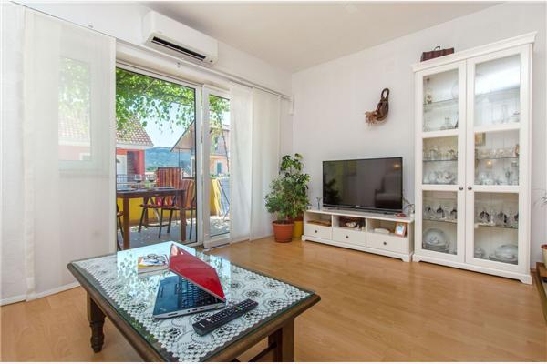 Apartment A4, for 4 persons