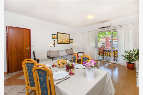 Apartment A4, for 4 persons