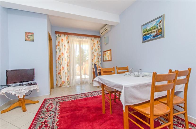 Apartment A5, for 4 persons