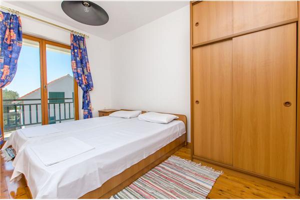 Apartment A4, for 4 persons