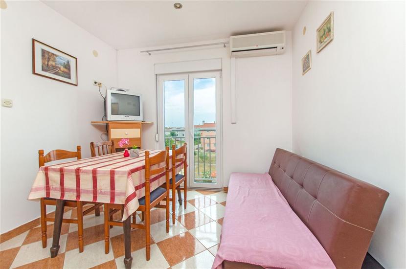 Apartment A3, for 5 persons