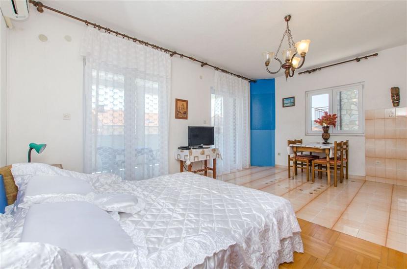 Apartment A4, for 2 persons