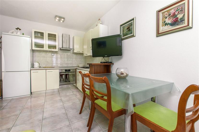 Apartment A5, for 4 persons