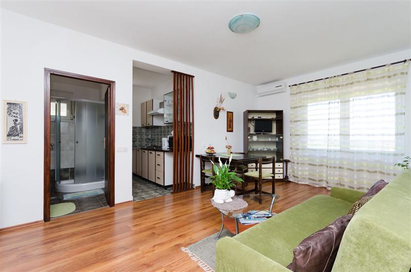 Apartment A1, for 4 persons