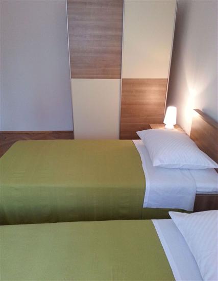 Apartment A1, for 5 persons