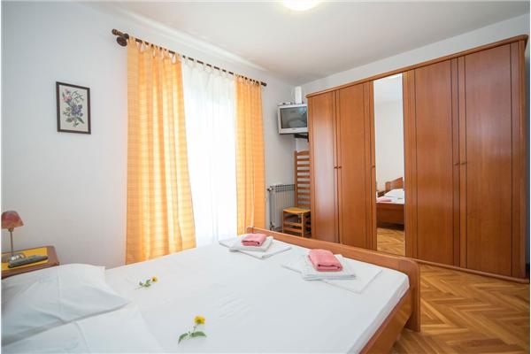 Apartment A1, for 3 persons