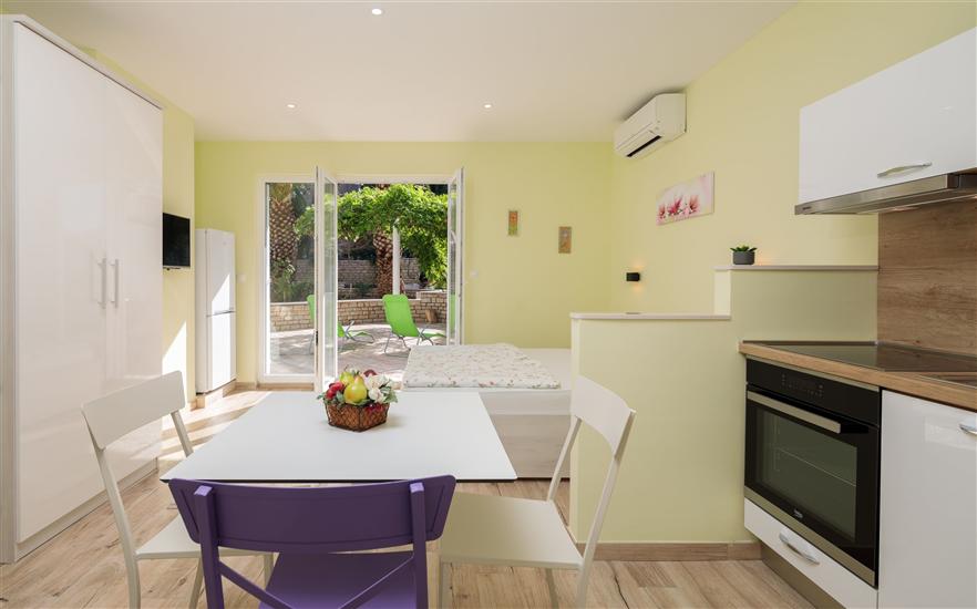 Apartment A2, for 3 persons