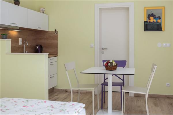 Apartment A2, for 3 persons