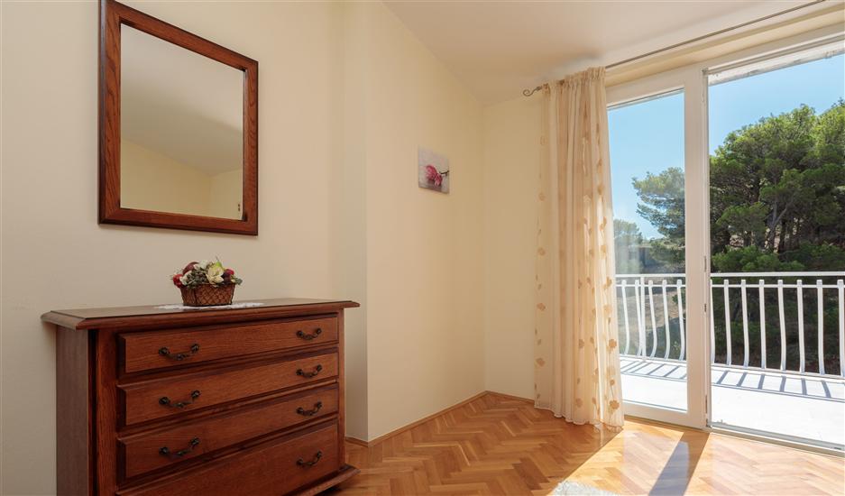 Apartment A4, for 4 persons