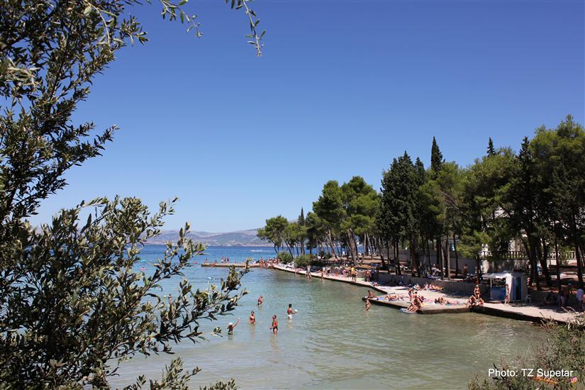 Vela Luka-Supetar (otok Brač)