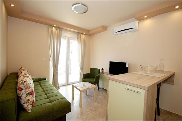 Apartment A4, for 5 persons