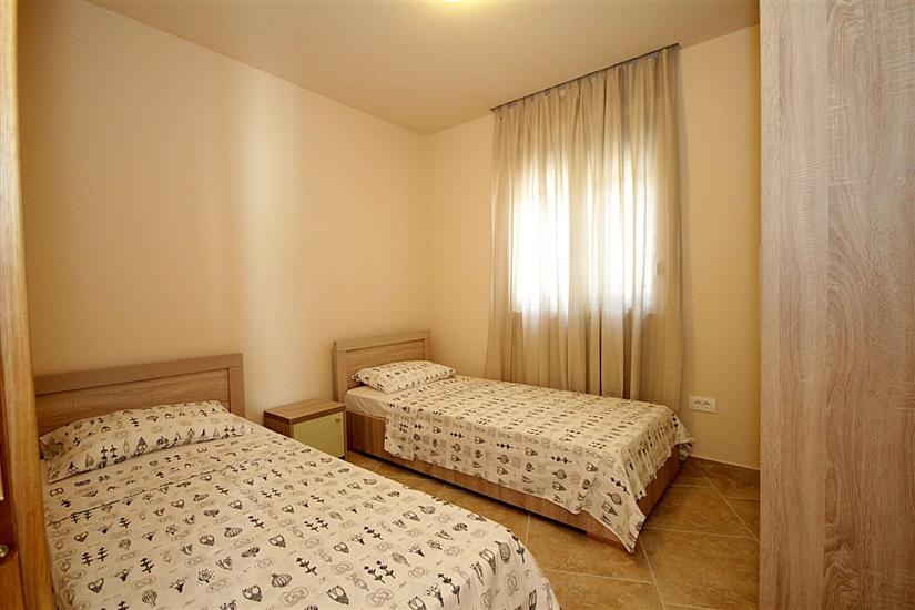 Apartment A4, for 5 persons