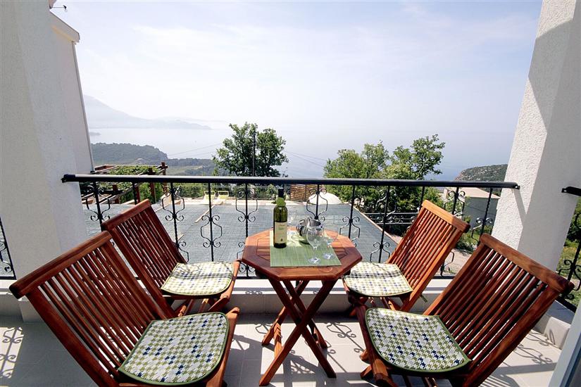 Apartment A6, for 3 persons