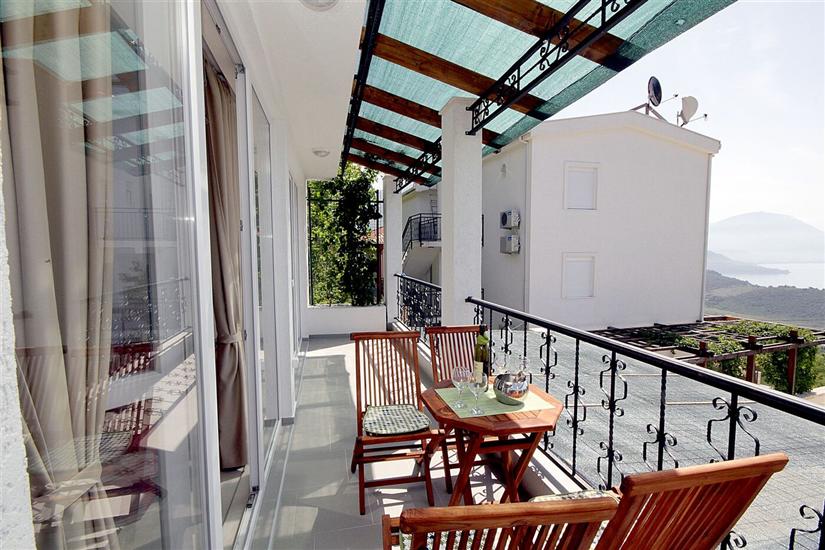 Apartment A6, for 3 persons