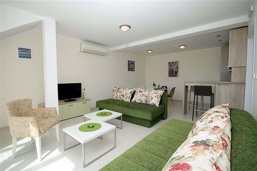 Apartment A5, for 5 persons