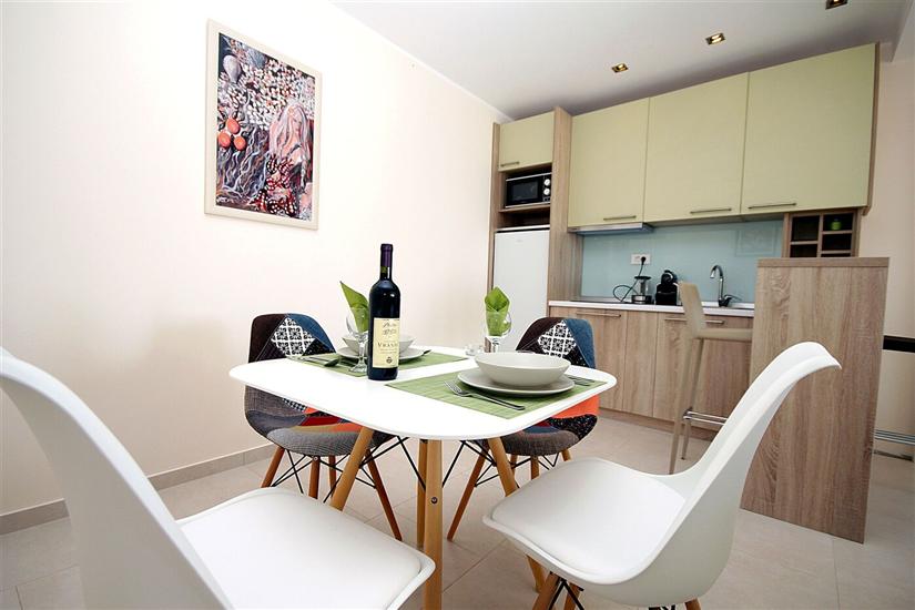 Apartment A5, for 5 persons